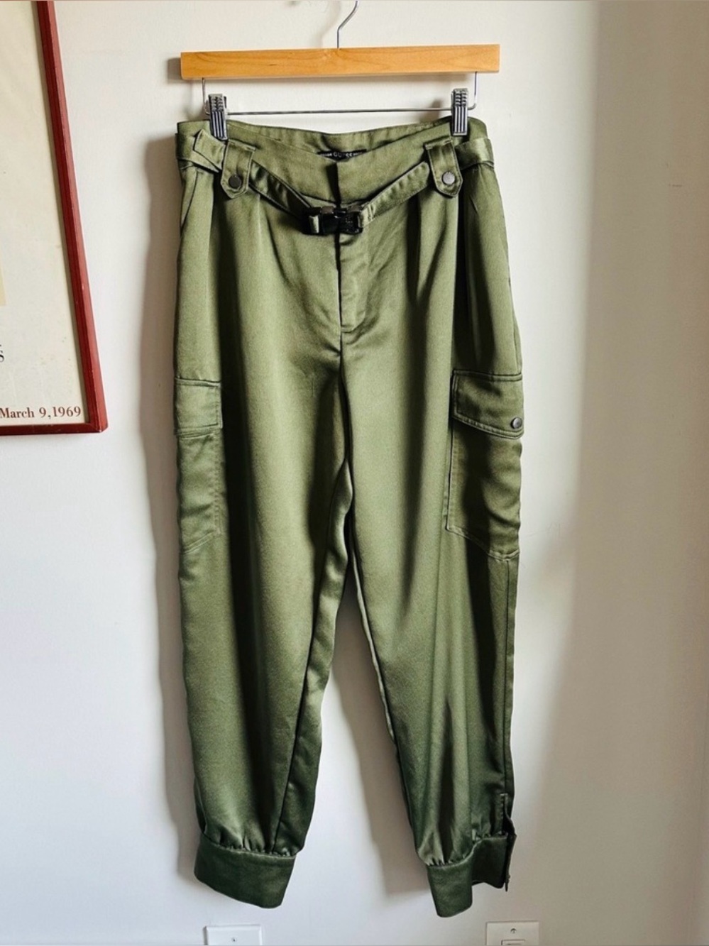 GUESS Olive Satin Cargo Jogger Pants | Utility Tapered Ankle | Size 8 - Picture 3 of 7